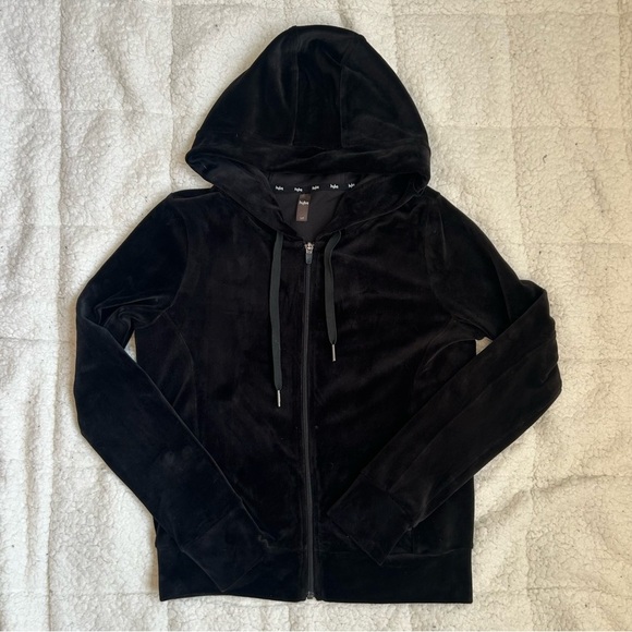 HYBA Tops - HYBA Chic Black Velvet Zip-Up Hoodie